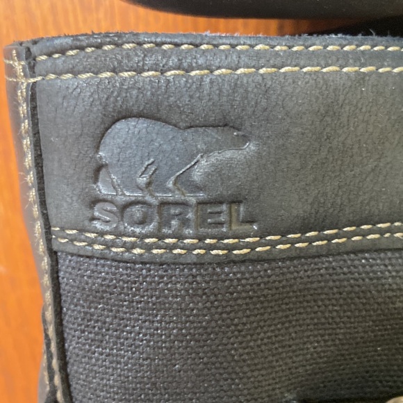 Women's Sorel Emelie Conquest Boots SZ 8, EUC, Black Leather Lace up - Picture 2 of 3